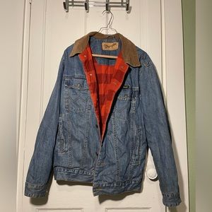 Vintage oversized denim trucker jacket with corduroy collar